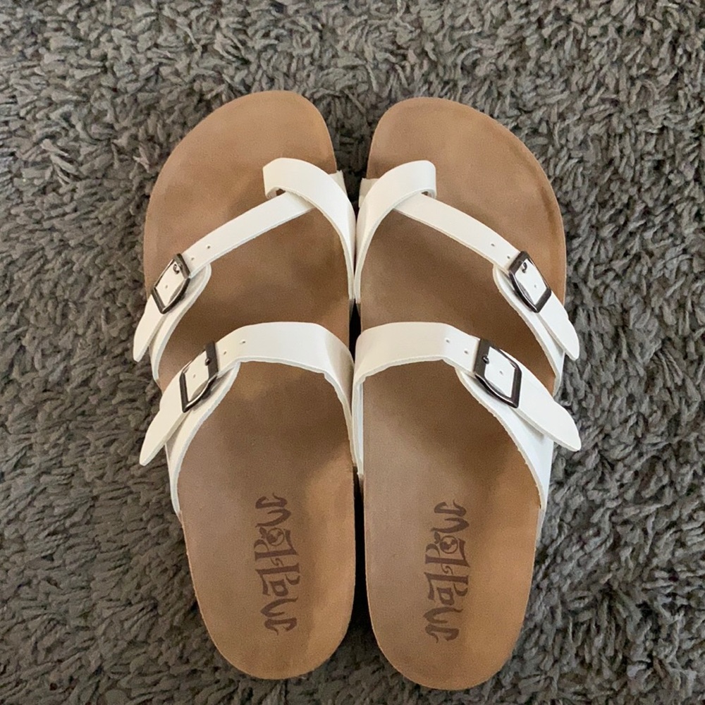 Women’s sandals